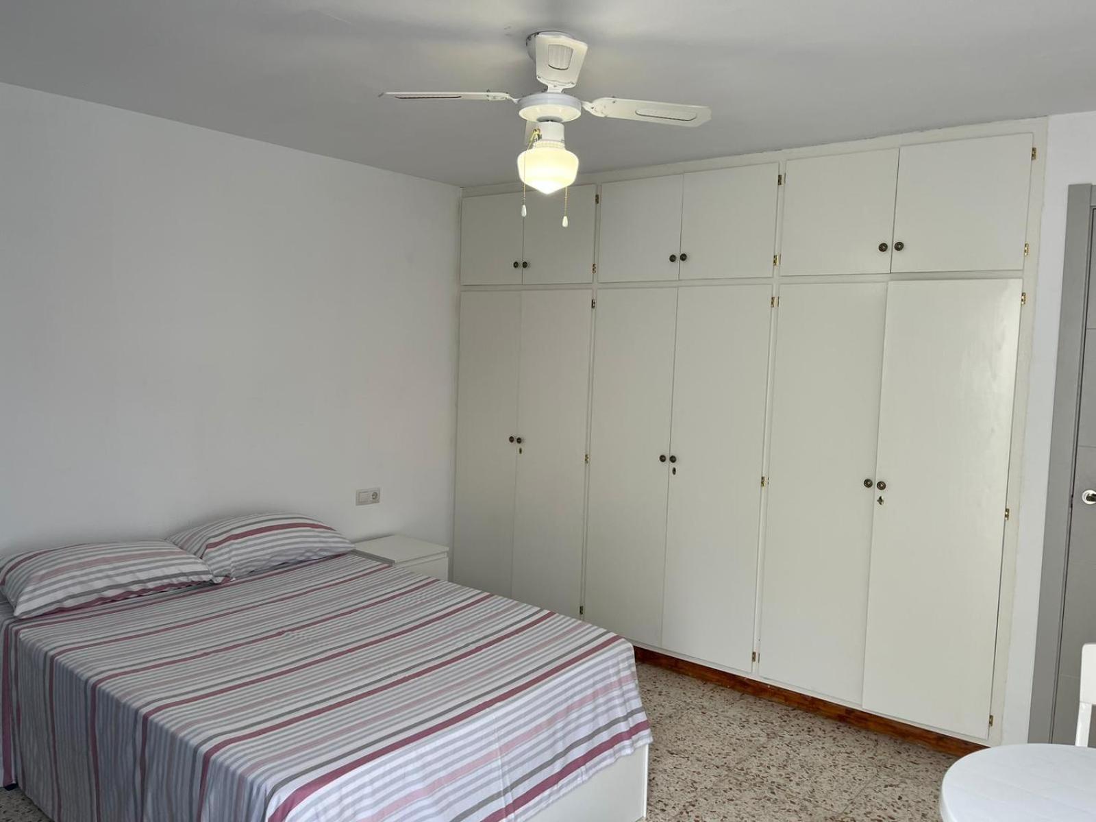 Apartament Apartment Almeria Bagian luar foto